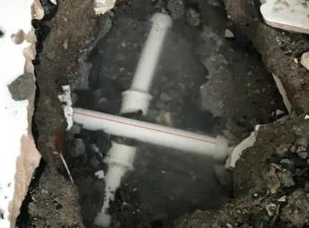 曲松阳台漏水维修公司为您分享楼上楼下漏水怎么处理